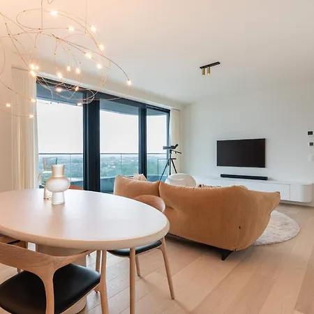 Luxurious 3br App With Unbelievable Views Ostende
