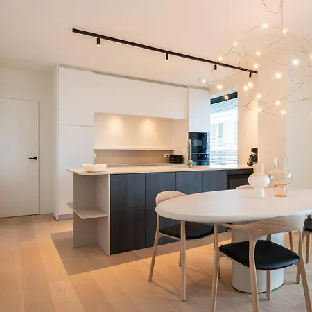 Luxurious 3br App With Unbelievable Views Апартаменти Остенде