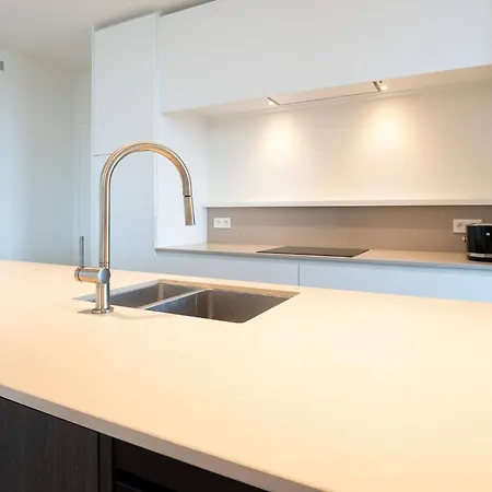 דירה Luxurious 3br App With Unbelievable Views אוסטנדה